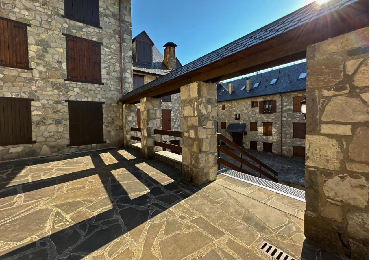 Caldares Exclusivo Atico En El Pueyo De Jaca Apartment Panticosa Exterior photo