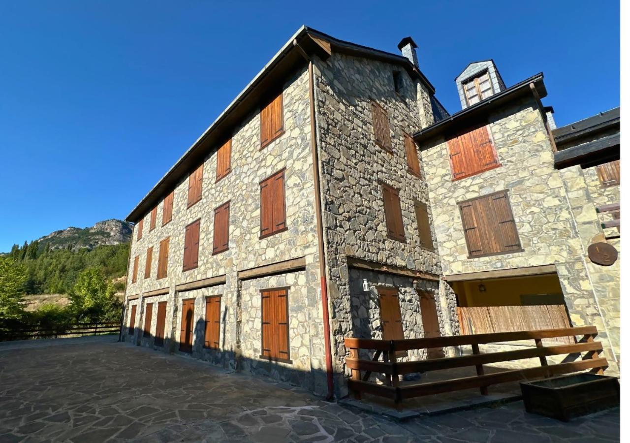 Caldares Exclusivo Atico En El Pueyo De Jaca Apartment Panticosa Exterior photo